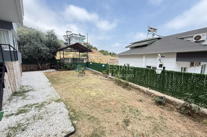 Private three-storey villa with furniture in the picturesque area of Bektash — property under a residence permit 3 