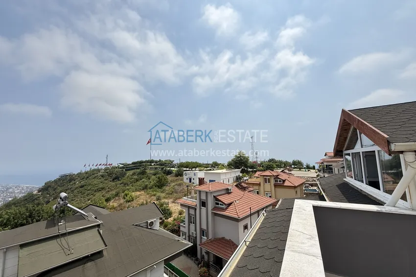 Purchase Private three-storey villa with furniture in the picturesque area of Bektash — property under a residence permit 40 