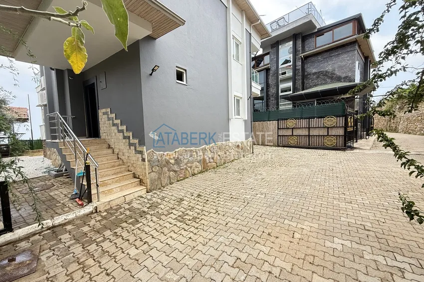 Private three-storey villa with furniture in the picturesque area of Bektash — property under a residence permit 7 