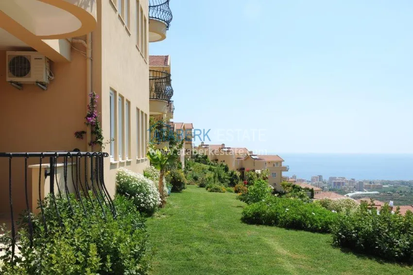 Purchase Townhouse for two owners - apartment with a garden and panoramic views in a hotel complex, Mahmutlar 6 