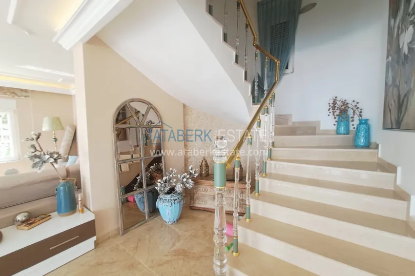Purchase Three-storey private villa with furniture from the owner - Alanya, Bektash district. Suitable for a residence permit 11 