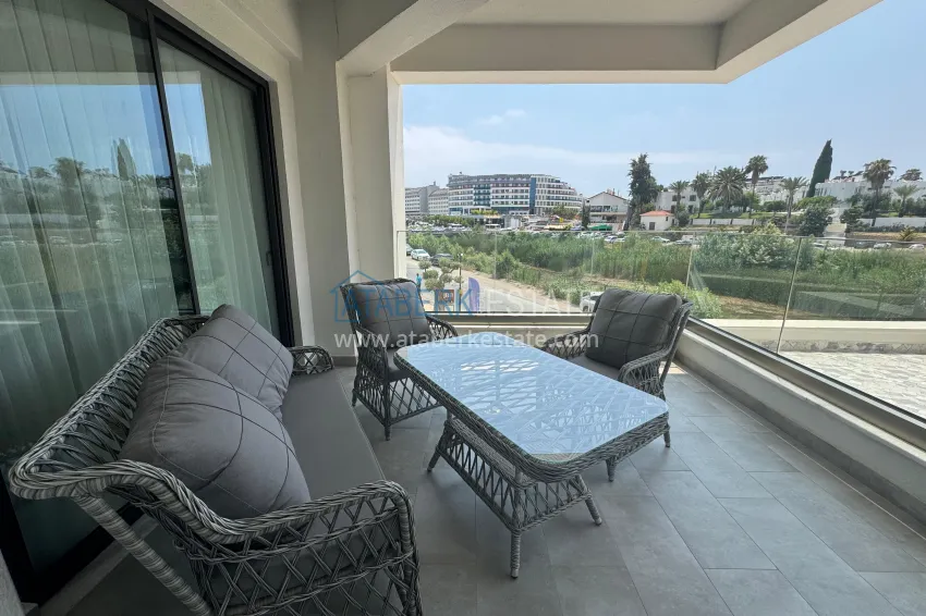 Purchase For long-term rent - stylish 2+1 turnkey apartment in a luxury hotel complex, Alanya, Turkler district I12 21