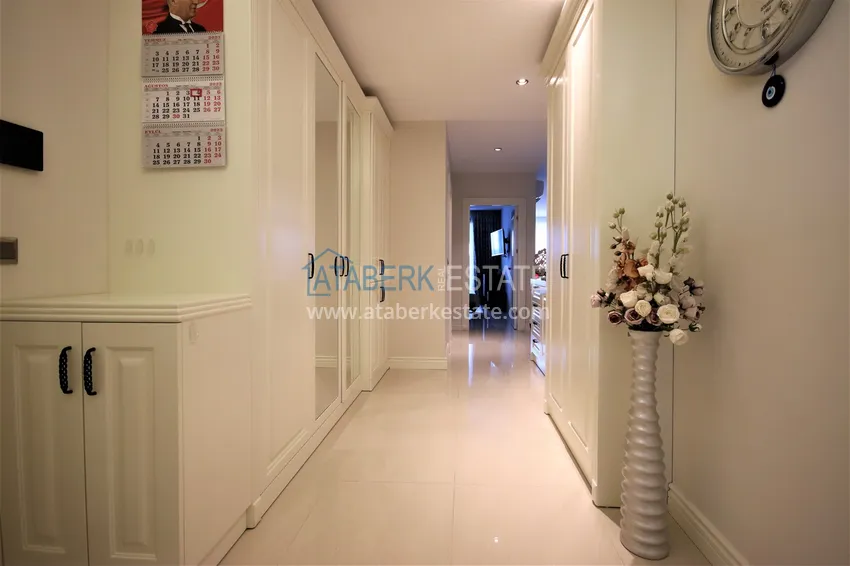 Purchase  Linear 4+1 apartment with access to the garden in an elite complex - first coastal one, Kestel district, Alanya 2 