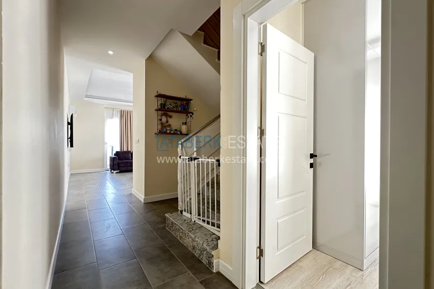 Purchase 3+1 penthouse duplex with furniture and sea view - Oba area, Alanya 2 