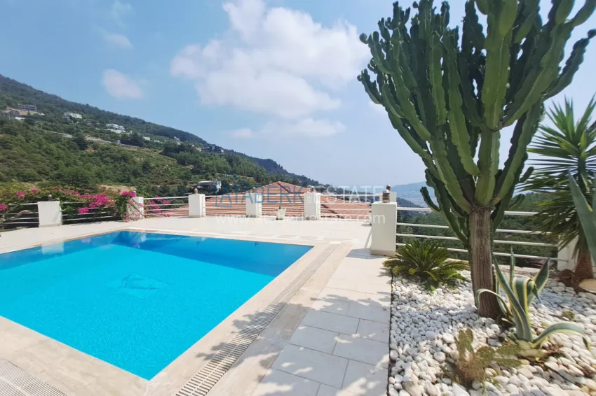 Three-storey private villa with furniture from the owner - Alanya, Bektash district. Suitable for a residence permit 3 