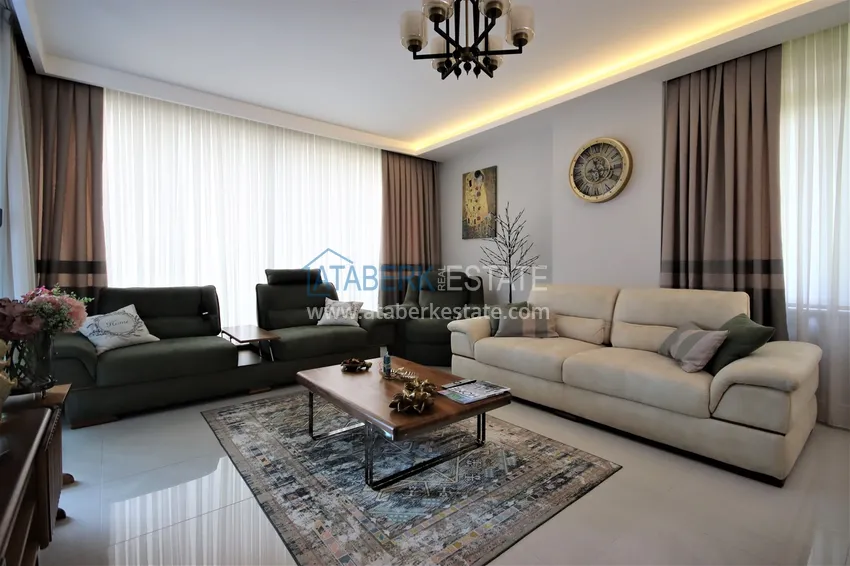 Purchase  Linear 4+1 apartment with access to the garden in an elite complex - first coastal one, Kestel district, Alanya 5 