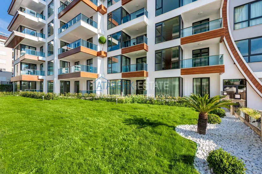 Linear 4+1 apartment with access to the garden in an elite complex - first coastal one, Kestel district, Alanya 14 