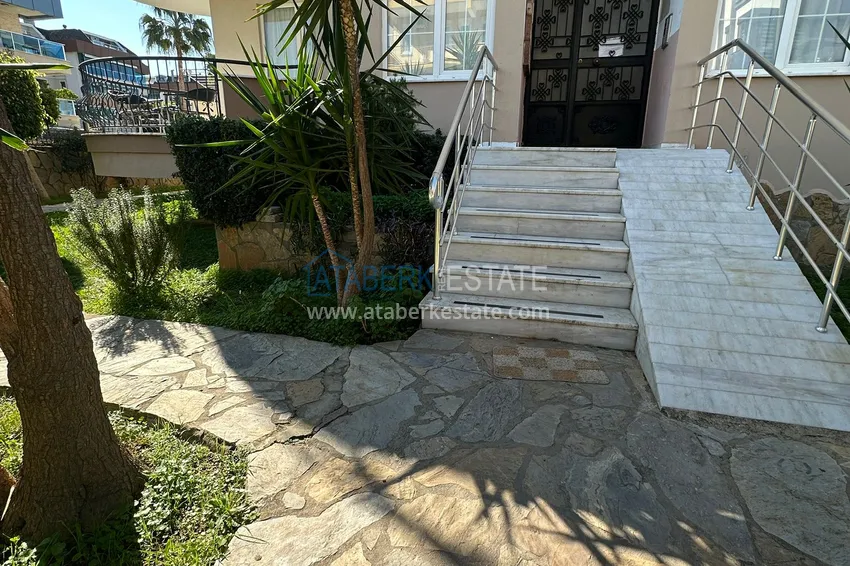 Two-bedroom apartment after renovation in Oba district — stylish interior, 500 meters from the sea 10 