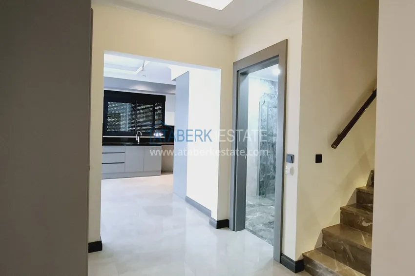 Purchase  3+1 penthouse duplex with sea view - Kargicak, Alanya 1 