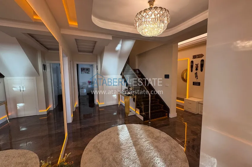 Purchase  4+1 penthouse duplex with furniture in a luxury complex — Mahmutlar, Alanya 2 