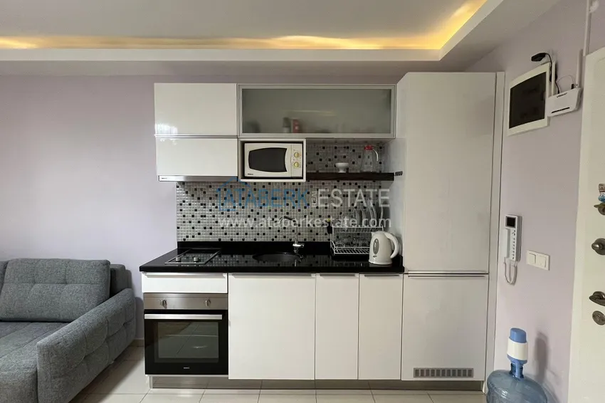 Purchase  1+1 apartment with furniture and a glazed balcony in Oba, Alanya - 5 minutes from the sea 8 