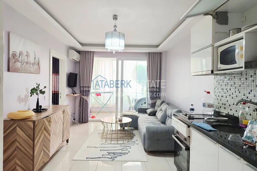 Purchase  1+1 apartment with furniture and a glazed balcony in Oba, Alanya - 5 minutes from the sea 10 