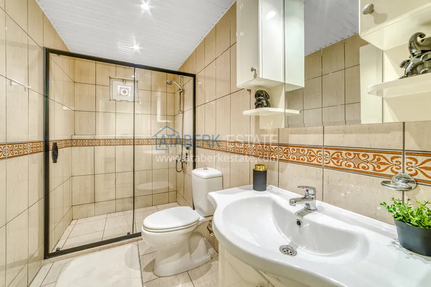 Purchase 4+1 duplex in Alanya, Oba district - with a designer interior, suitable for a residence permit 32 