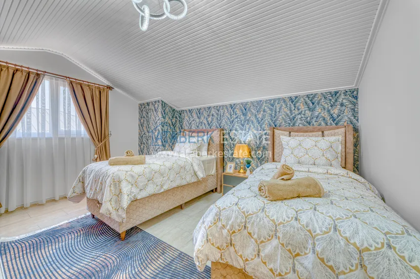 Purchase 4+1 duplex in Alanya, Oba district - with a designer interior, suitable for a residence permit 33 