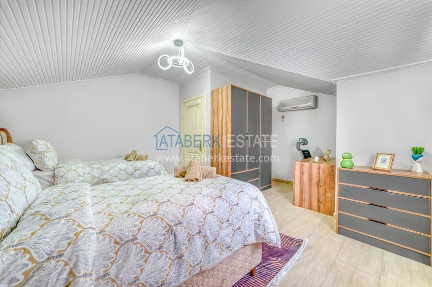 Purchase 4+1 duplex in Alanya, Oba district - with a designer interior, suitable for a residence permit 36 