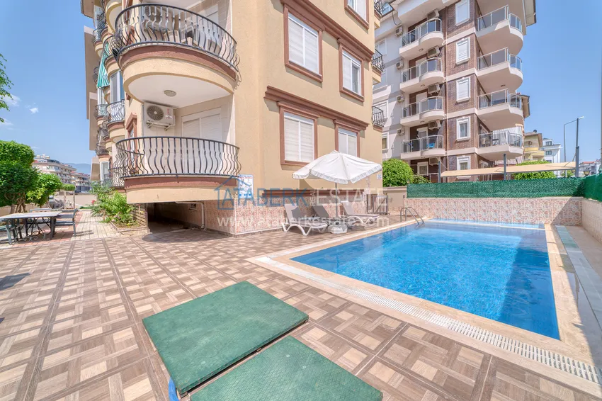 4+1 duplex in Alanya, Oba district - with a designer interior, suitable for a residence permit 4 