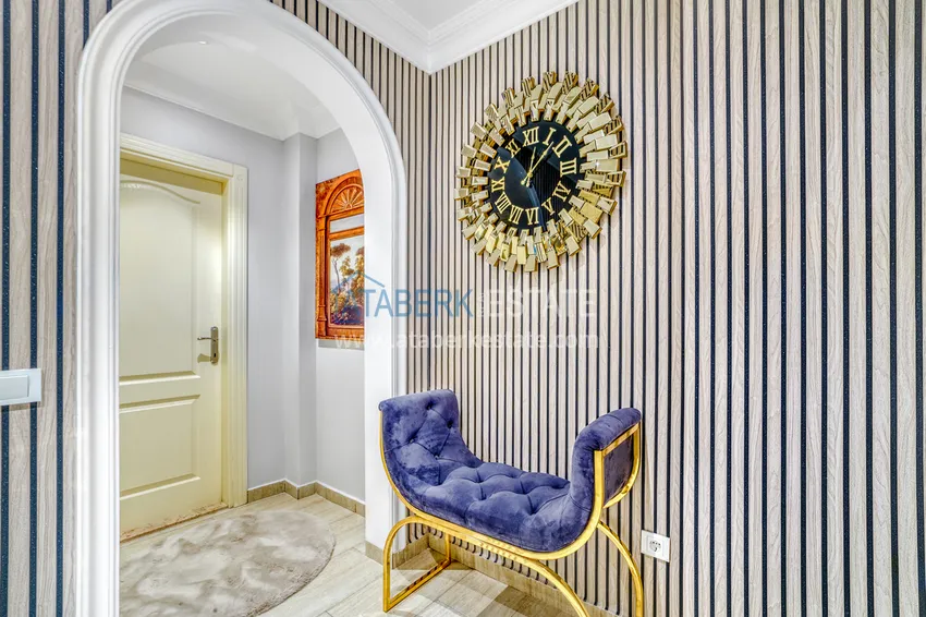 Purchase 4+1 duplex in Alanya, Oba district - with a designer interior, suitable for a residence permit 3 