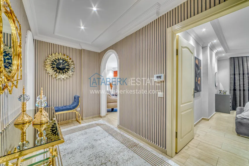 Purchase 4+1 duplex in Alanya, Oba district - with a designer interior, suitable for a residence permit 4 