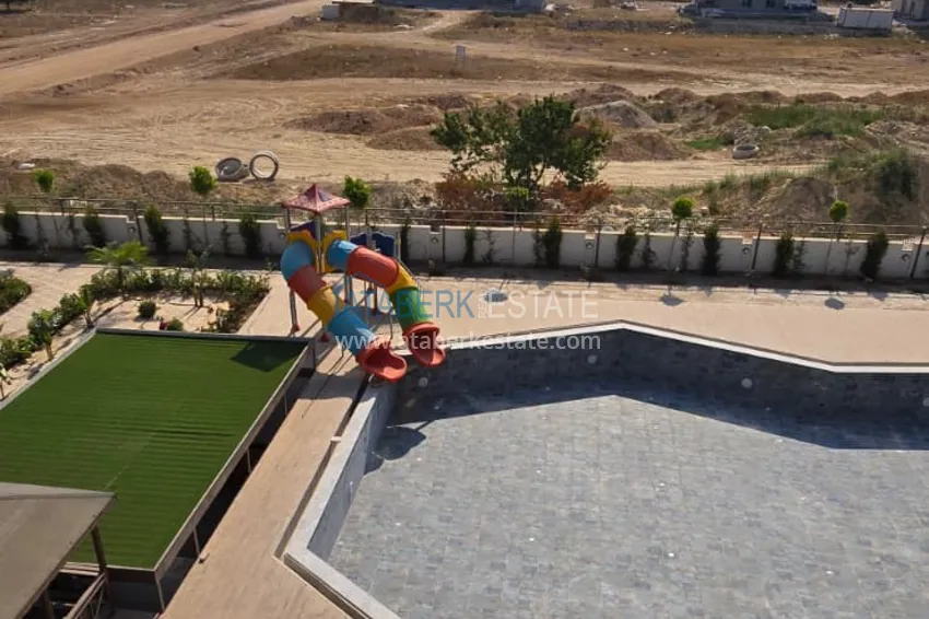 Purchase  A modern residential complex in Antalya with high investment potential - Altintash district 36 