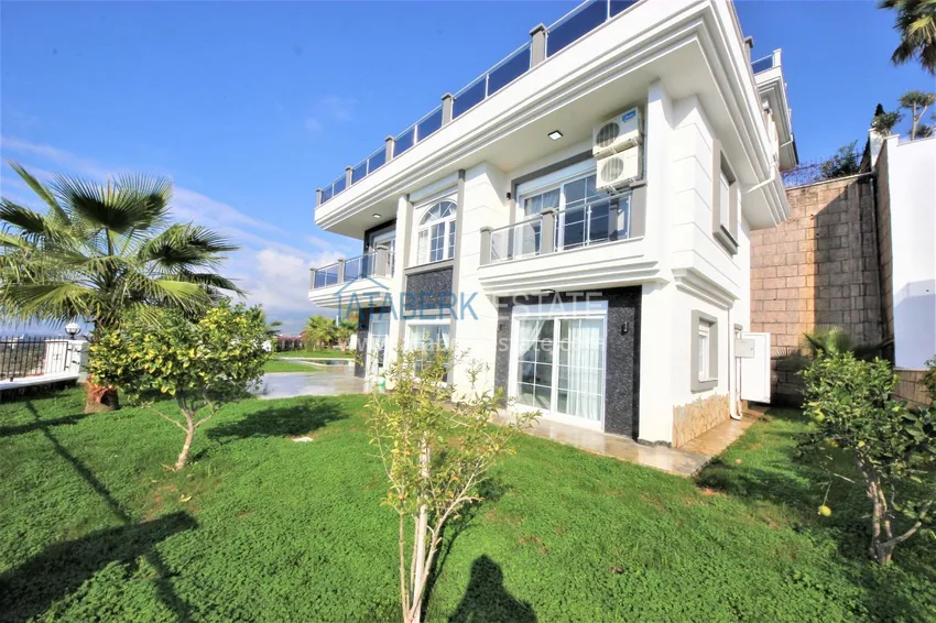 Private villa with pool and furniture in Kargicak - suitable for Turkish citizenship 1