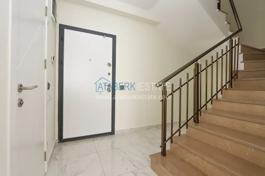 Purchase 2+1 duplex with furniture in a modern residential complex - Upper Oba, Alanya. Suitable for obtaining a residence permit 1 