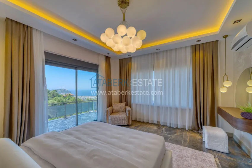 Purchase Luxury villa with pool and panoramic views — Alanya, Bektash. Suitable for citizenship 18 