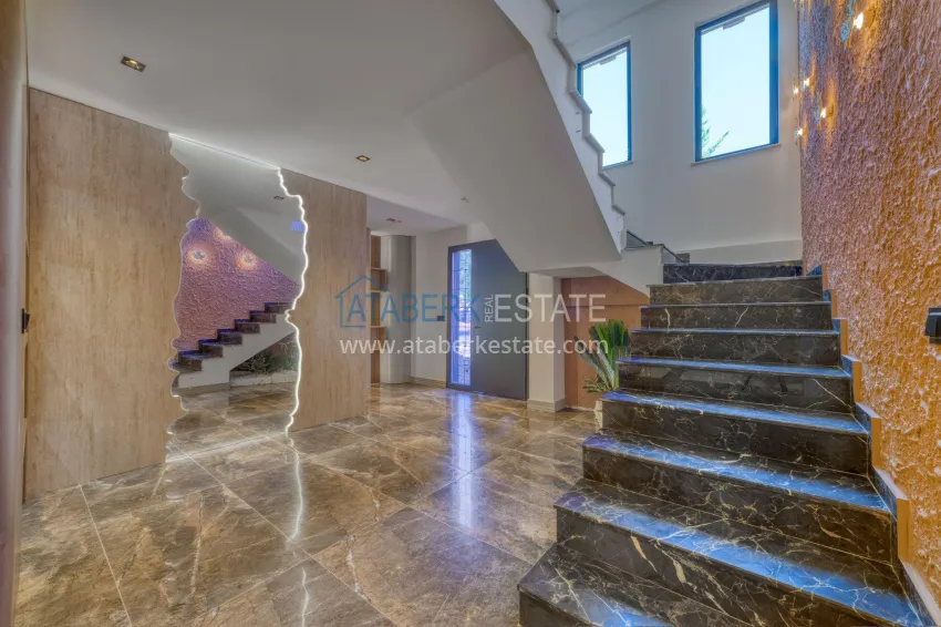 Purchase Luxury villa with pool and panoramic views — Alanya, Bektash. Suitable for citizenship 1 