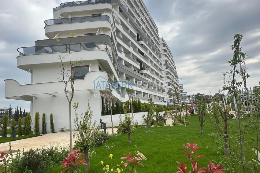 Investor apartments in a complex under construction in the Altintash district of Antalya 9
