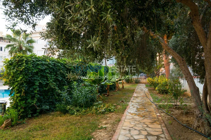 Ready-made housing in the center of Alanya, for a residence permit — a one-bedroom apartment with furniture and mountain views 5 