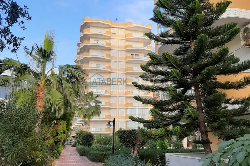 2+1 apartment with furniture and sea view in a complex on the beachfront — Mahmutlar, Alanya 12 