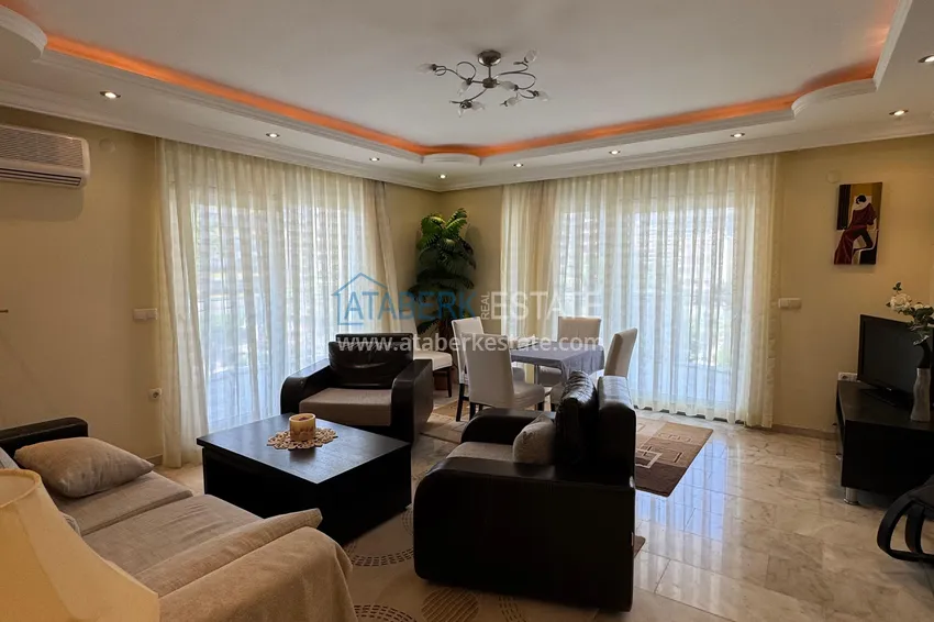 Purchase  2+1 apartment with furniture and sea view in a complex on the beachfront — Mahmutlar, Alanya 2 