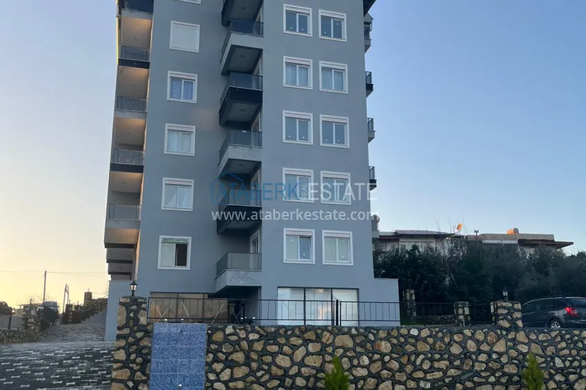 1+1 apartment with two balconies and fine finishing in Alanya, Avsallar district 2 