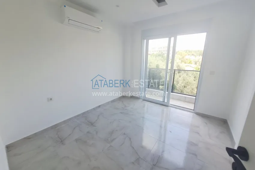 Purchase 1+1 apartment with two balconies and fine finishing in Alanya, Avsallar district 5 