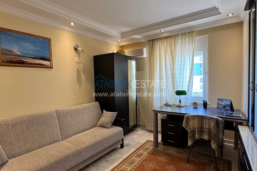 Purchase  2+1 apartment with furniture and sea view in a complex on the beachfront — Mahmutlar, Alanya 7 