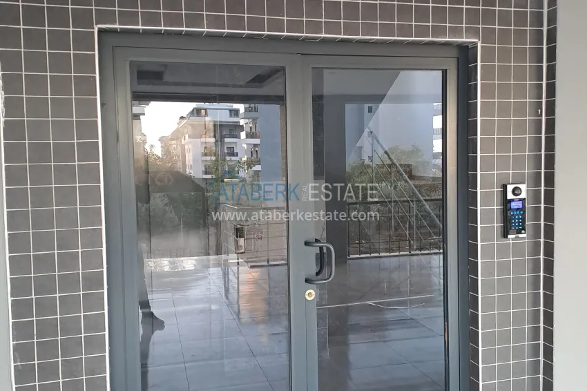 1+1 apartment with two balconies and fine finishing in Alanya, Avsallar district 9 