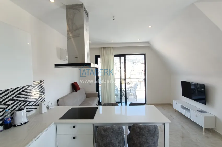 Purchase  Duplex penthouse in the center of Alanya — with mountain views, 250 meters from the beach 1 