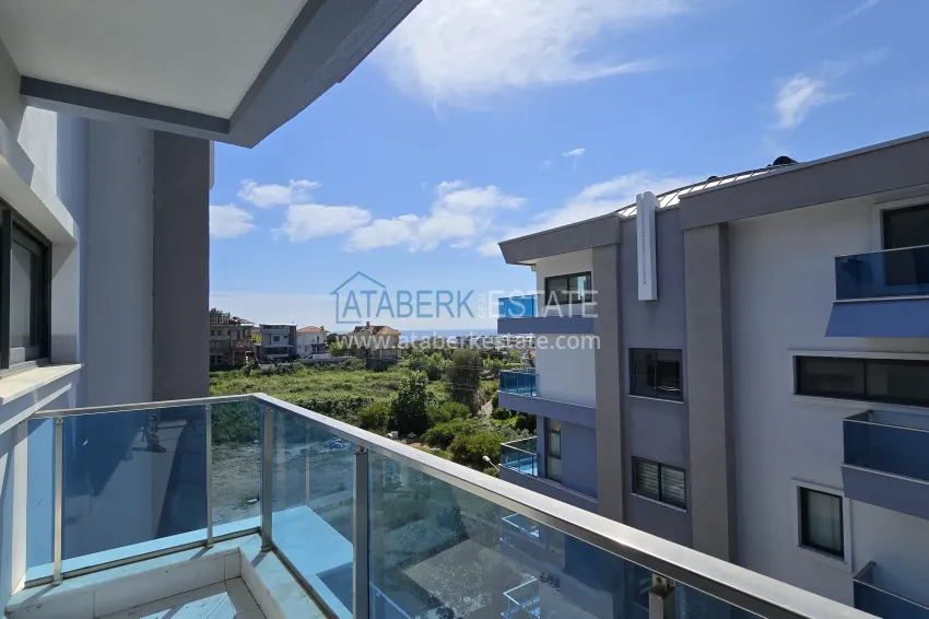 Purchase 3+1 penthouse with private pool on the terrace in Kargicak - premium class and panoramic views 13 