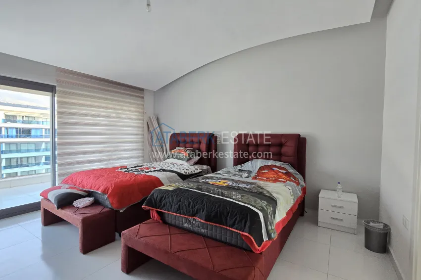 Purchase 3+1 penthouse with private pool on the terrace in Kargicak - premium class and panoramic views 17 