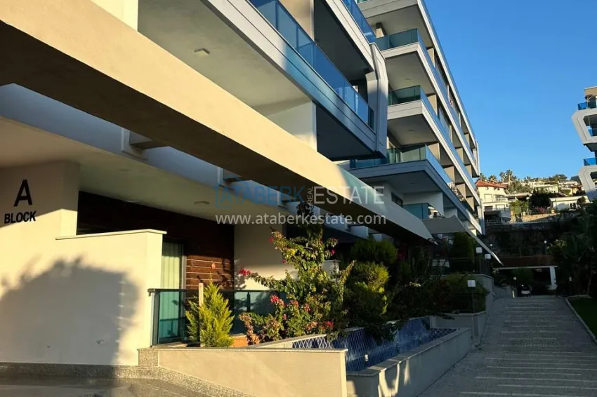 2+1 penthouse with new furniture and panoramic views in Alanya, Kargicak district 16 