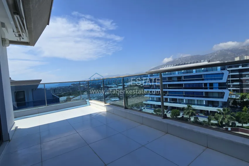 Purchase 3+1 penthouse with private pool on the terrace in Kargicak - premium class and panoramic views 33 