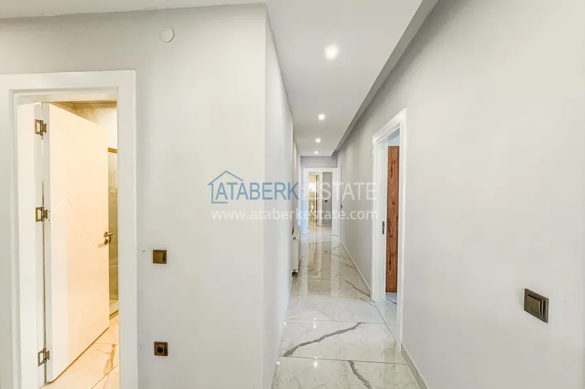 Purchase  2+1 apartment with a separate kitchen and a glazed balcony in the center of Alanya — furniture suitable for a residence permit 13 