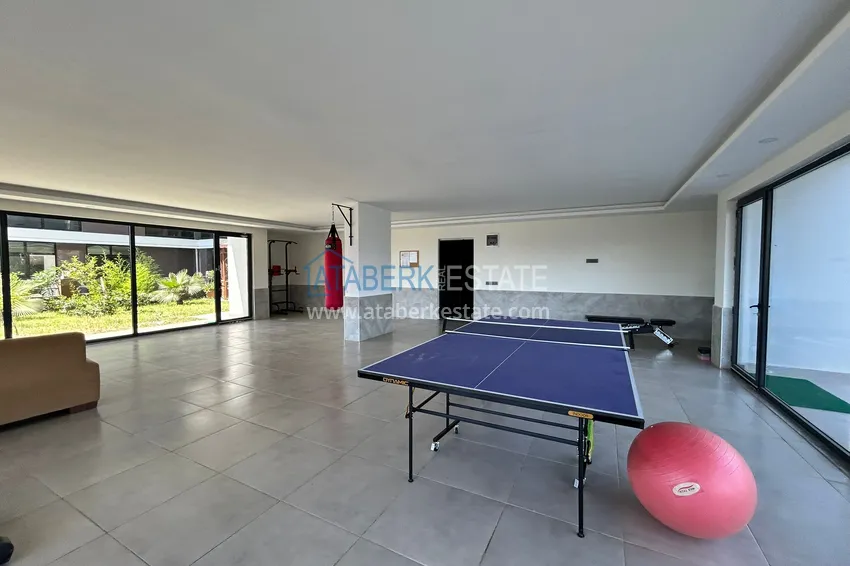 2+1 penthouse duplex with sea and mountain views in the center of Alanya 17 