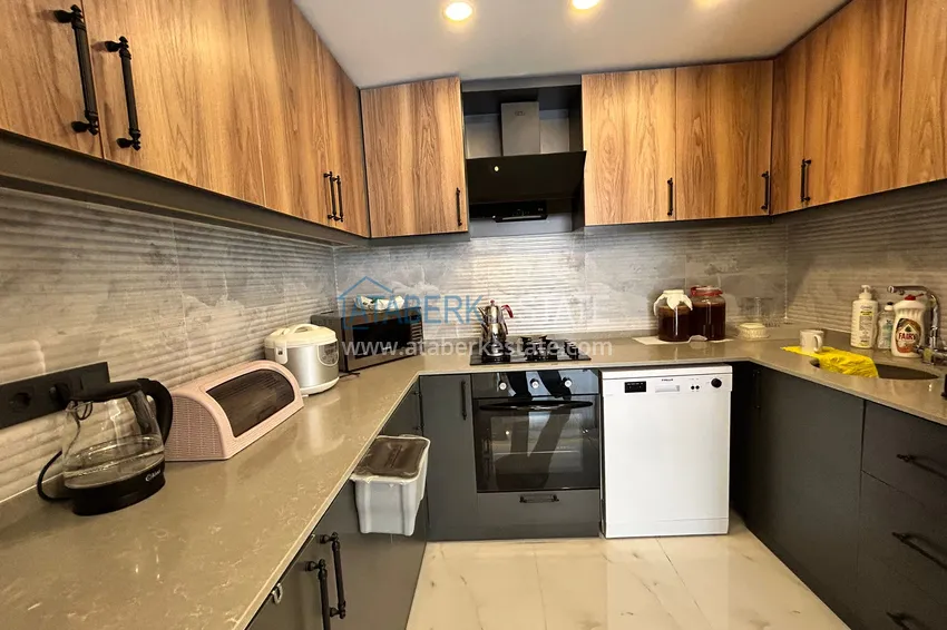 Purchase  2+1 penthouse duplex with sea and mountain views in the center of Alanya 9 