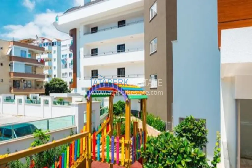 Purchase  1+1 furnished apartment in the center of Alanya — Cleopatra beach area 10 