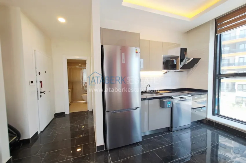 Purchase 1+1 apartment, 50 m² in Mahmutlar - partially furnished, from owner 2