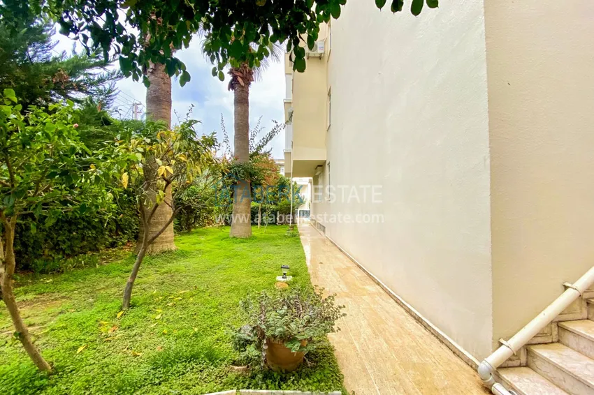 Furnished 1+1 apartment in the center of Alanya, for a residence permit — Cleopatra beach area 4