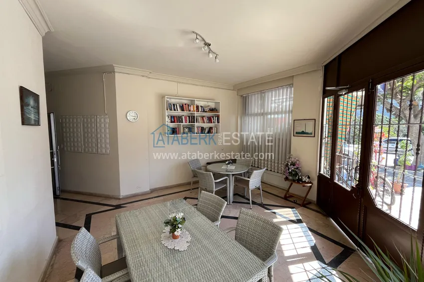 Furnished 1+1 apartment in the center of Alanya, for a residence permit — Cleopatra beach area 7