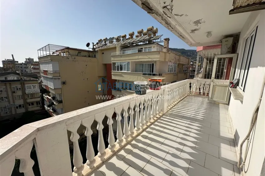 Purchase 2+1 apartment with a residence permit in the center of Alanya — furniture, view of the fortress 12 