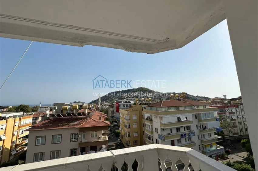 Purchase 2+1 apartment with a residence permit in the center of Alanya — furniture, view of the fortress 16 