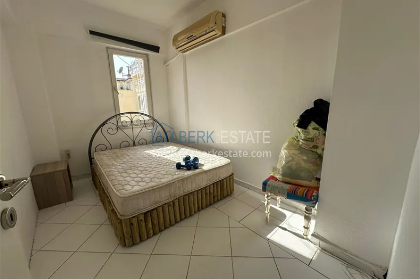 Purchase 2+1 apartment with a residence permit in the center of Alanya — furniture, view of the fortress 20 